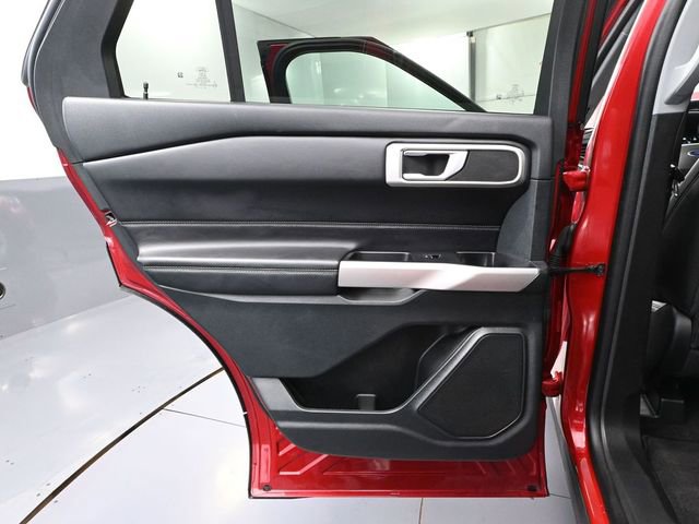 Used 2023 Ford Explorer XLT w/ Equipment Group 202A image 36