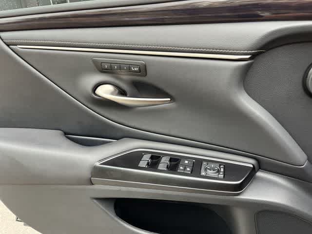 Used 2020 Lexus ES 350 w/ Premium Package FWD image 31
