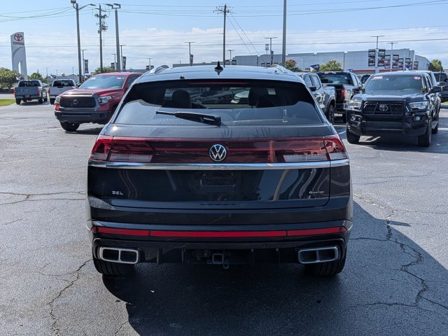 Used 2025 Volkswagen Atlas Cross Sport SEL Premium R-Line AWD/4WD image 7