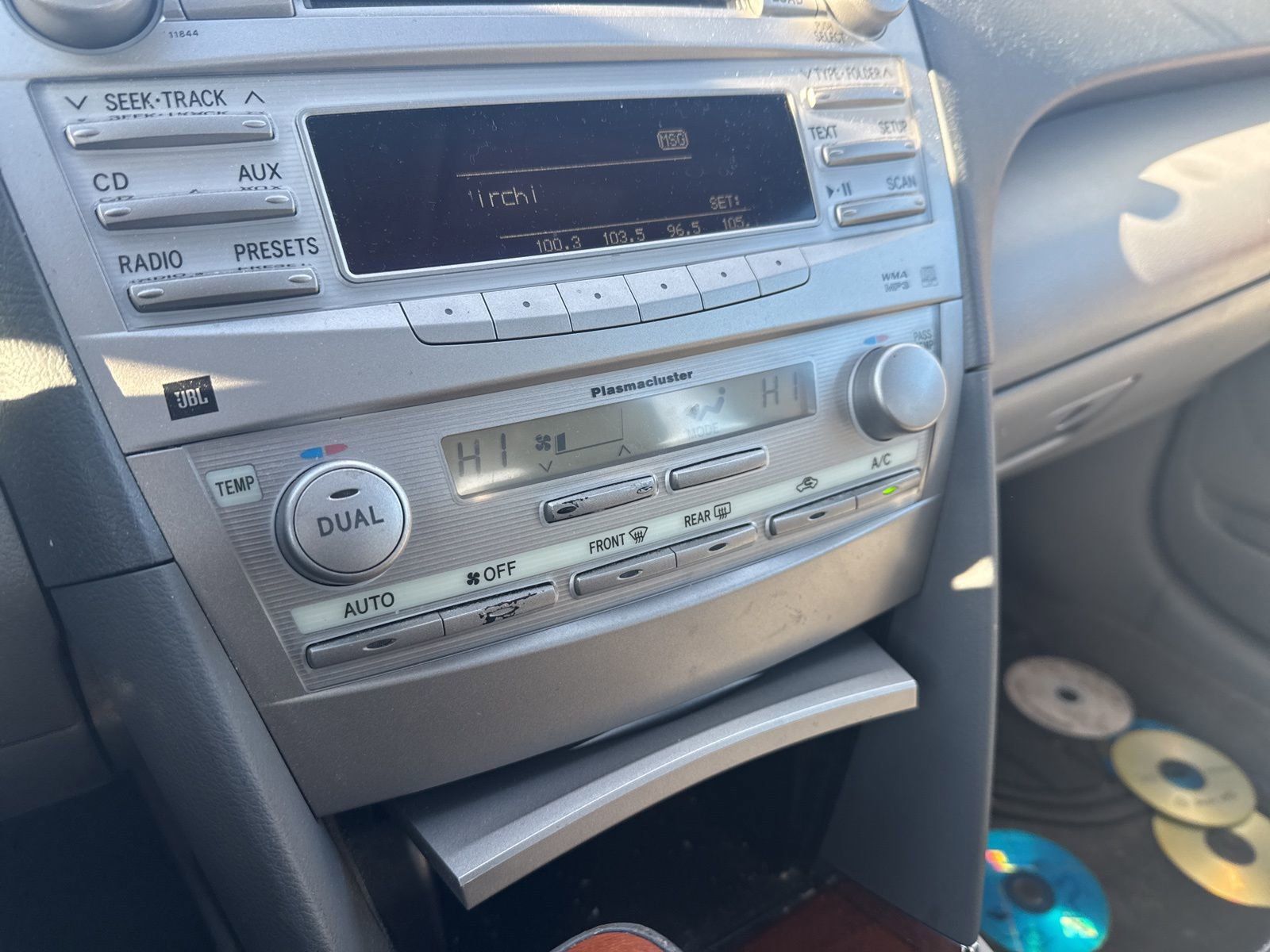 Used 2010 Toyota Camry XLE image 20