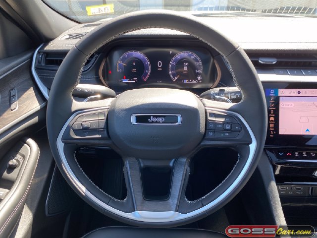 New 2026 Jeep Grand Cherokee Limited w/ Limited Altitude Package AWD/4WD image 18