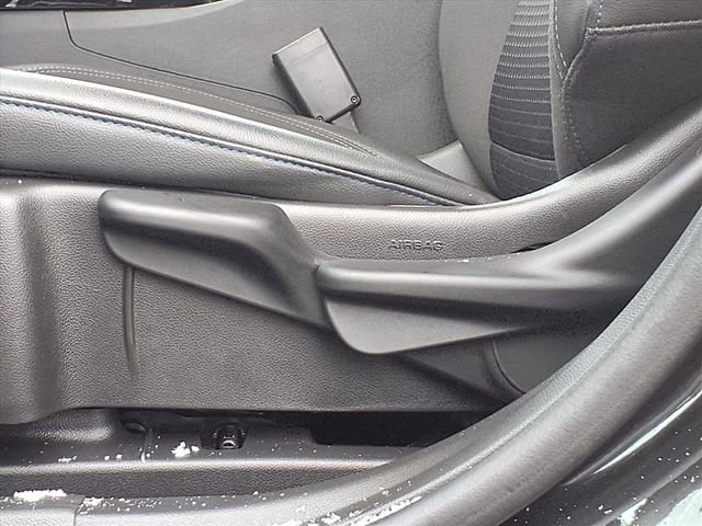 Used 2025 Chevrolet Trax LT image 4