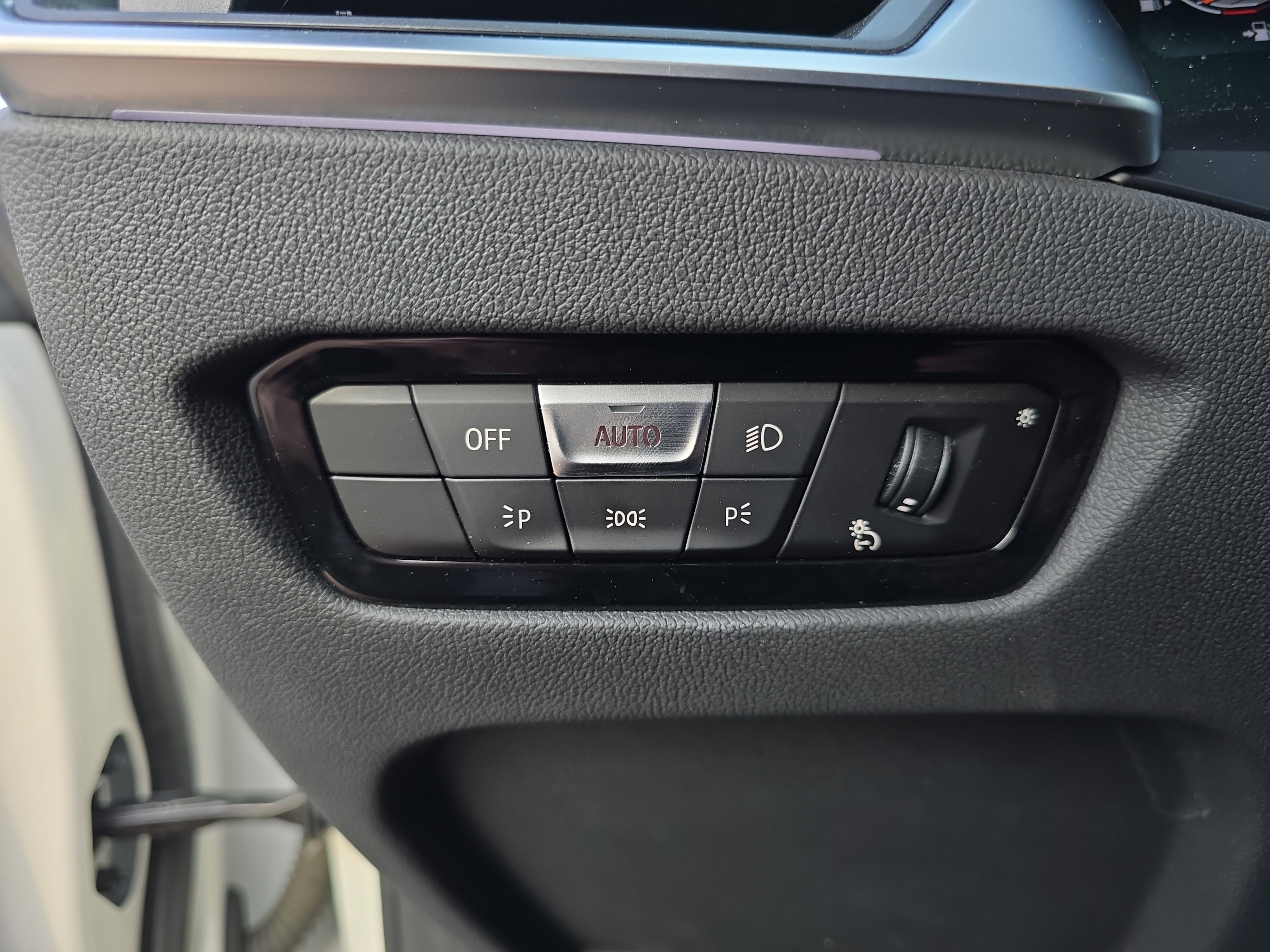 Used 2023 BMW M440i Coupe w/ Premium Package RWD image 25