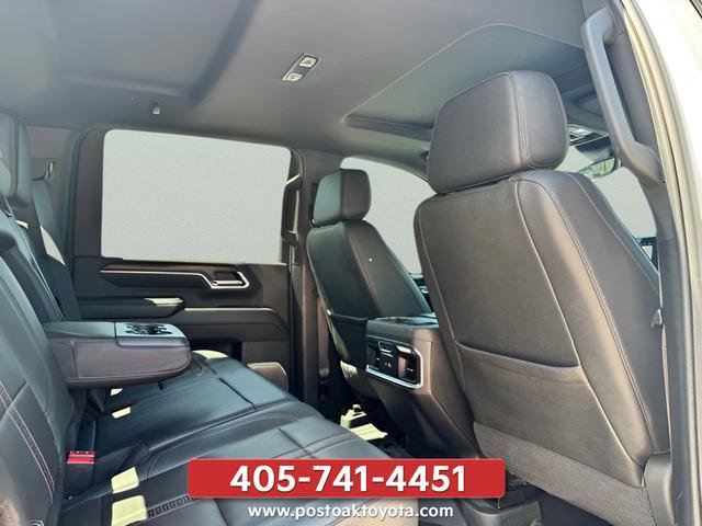 Used 2024 Chevrolet Silverado 3500 High Country w/ High Country Premium Package AWD/4WD image 25