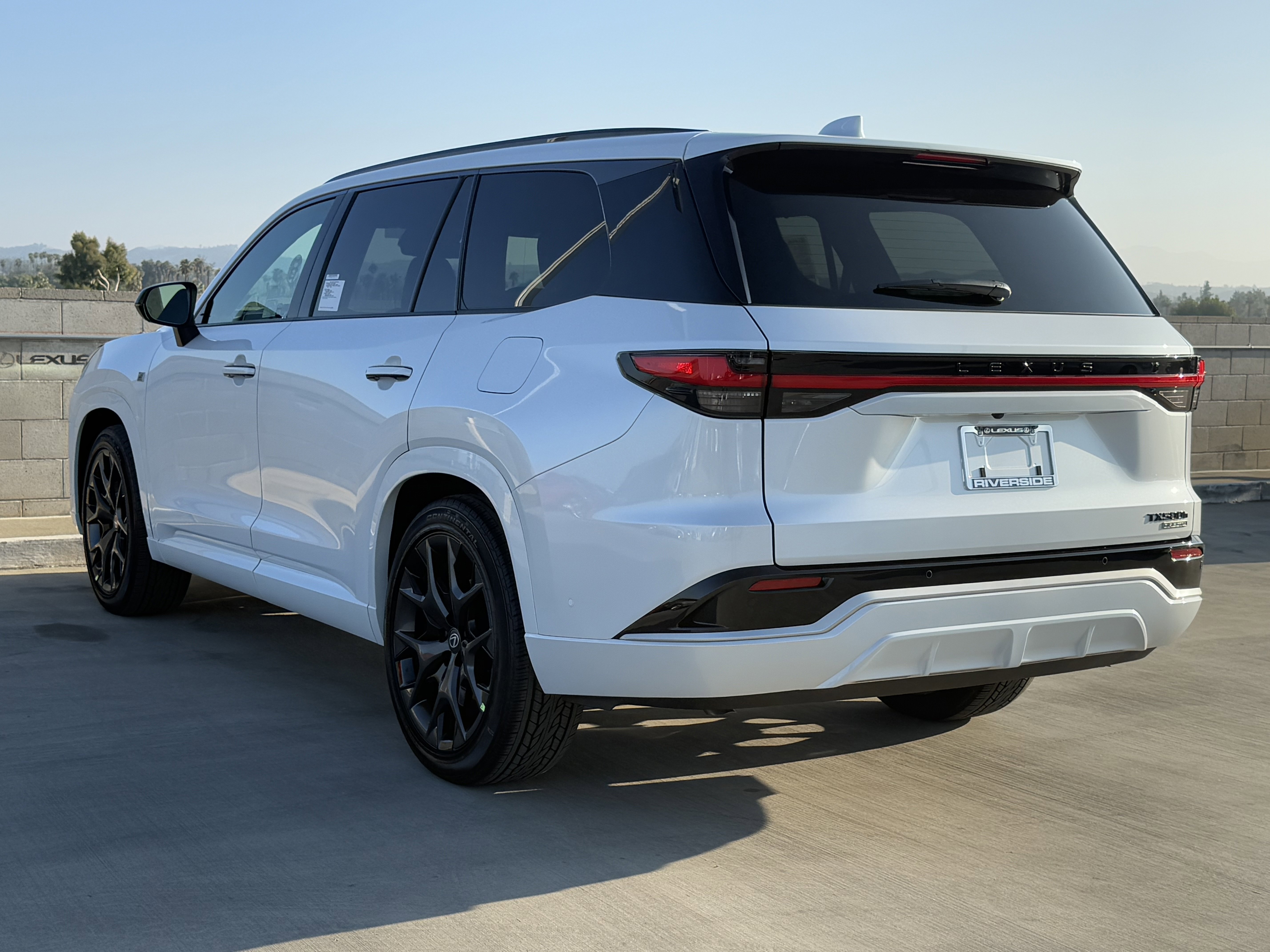 New 2026 Lexus TX 500h AWD image 10