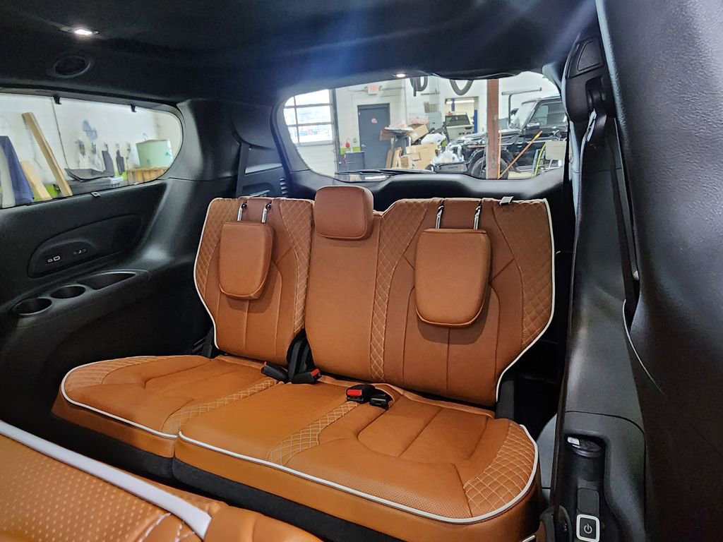 New 2026 Chrysler Pacifica Pinnacle image 20