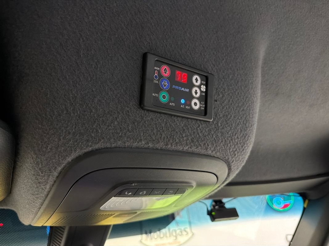 Used 2019 Mercedes-Benz Sprinter 170 Cargo image 22
