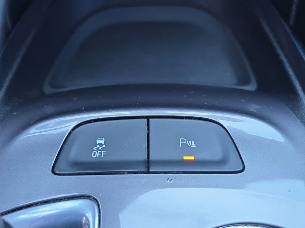 Used 2021 Chevrolet Malibu RS FWD image 21