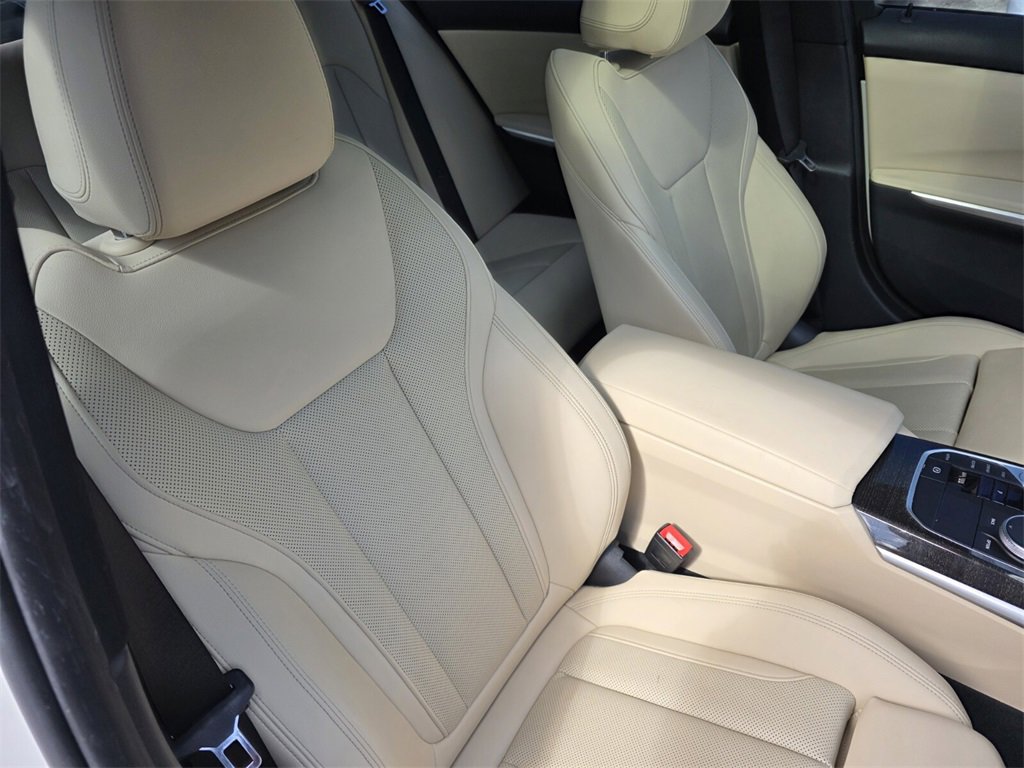 Certified 2023 BMW 330i Sedan w/ Premium Package image 29