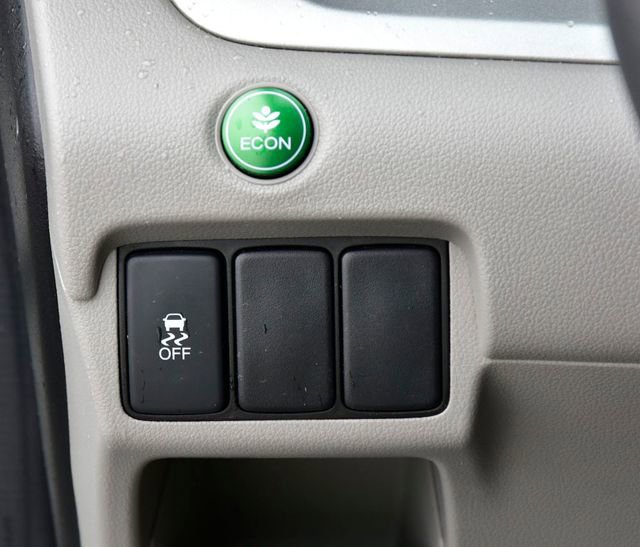 Used 2013 Honda CR-V LX image 24