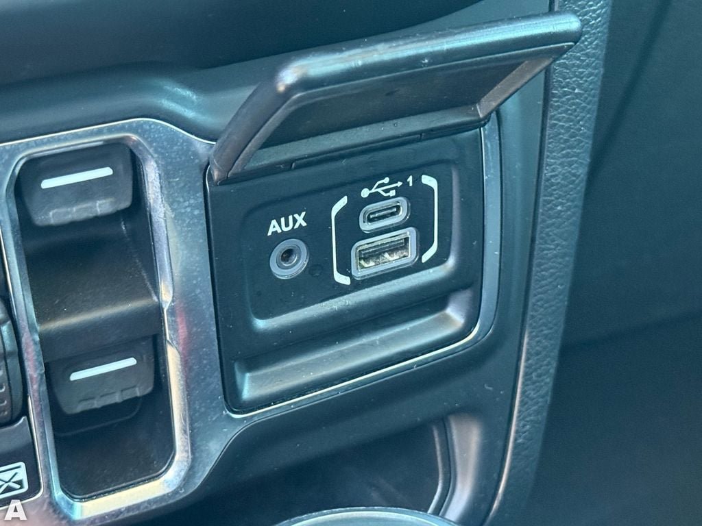 Used 2021 Jeep Gladiator Rubicon image 23