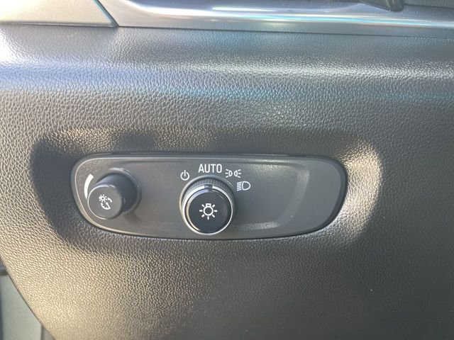 Used 2023 Chevrolet Traverse LT w/ LPO, Floor Liner Package image 34