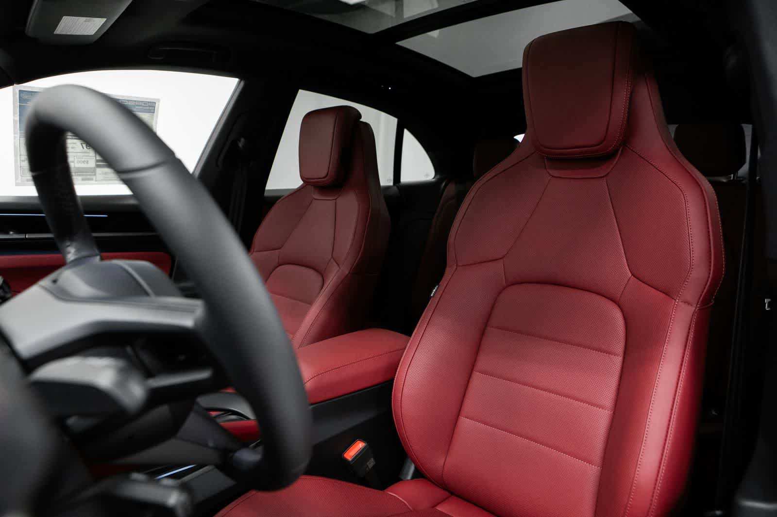 New 2026 Porsche Macan Electric RWD image 5