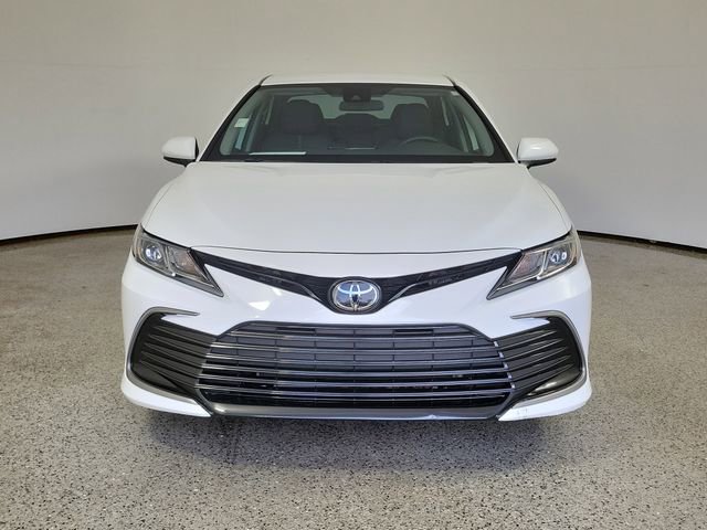 Used 2024 Toyota Camry LE FWD image 3
