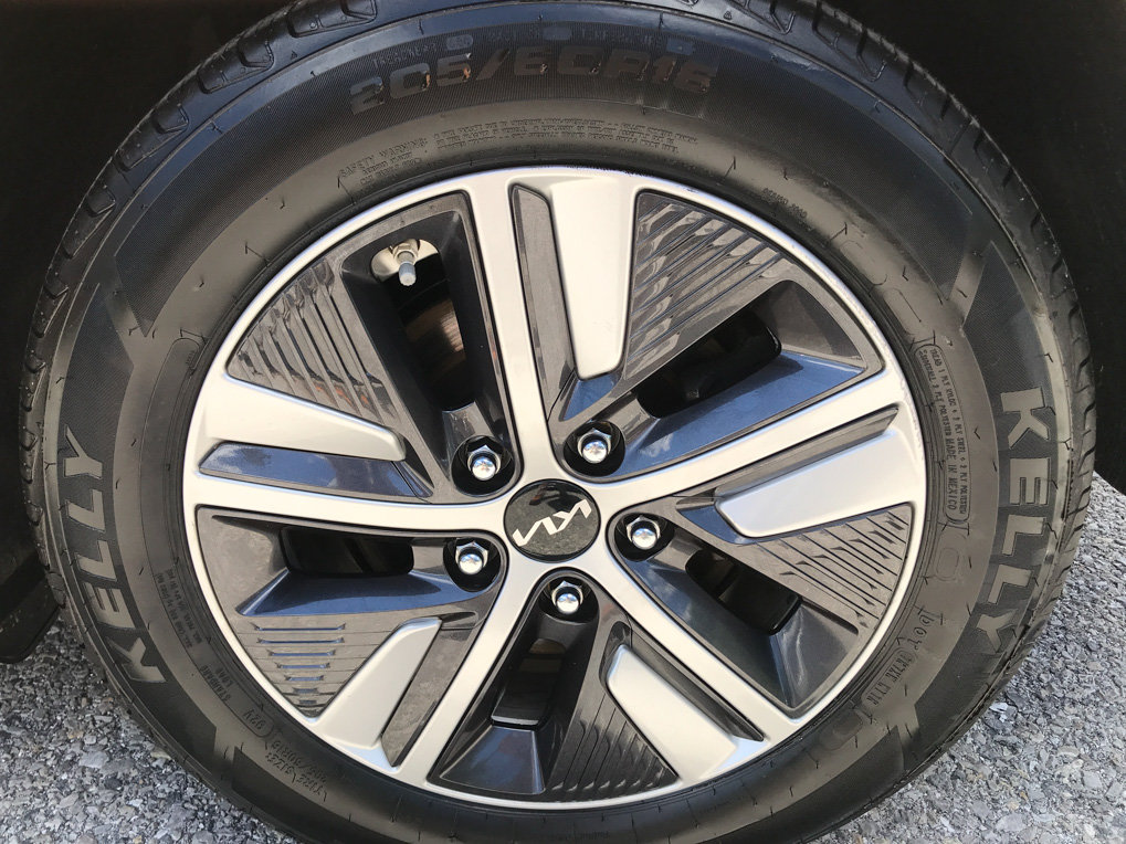 Used 2022 Kia Niro EX Premium FWD image 11