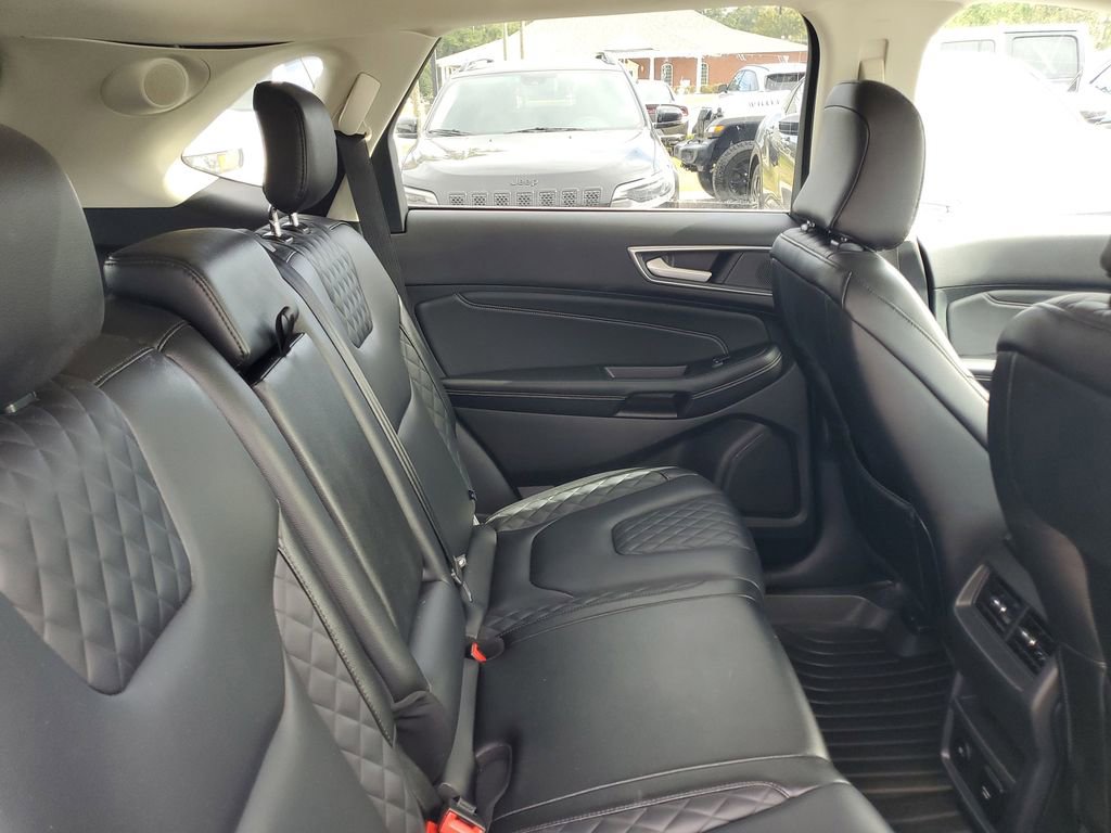 Used 2024 Ford Edge Titanium image 33