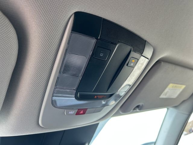 Used 2024 Kia Sorento S image 26