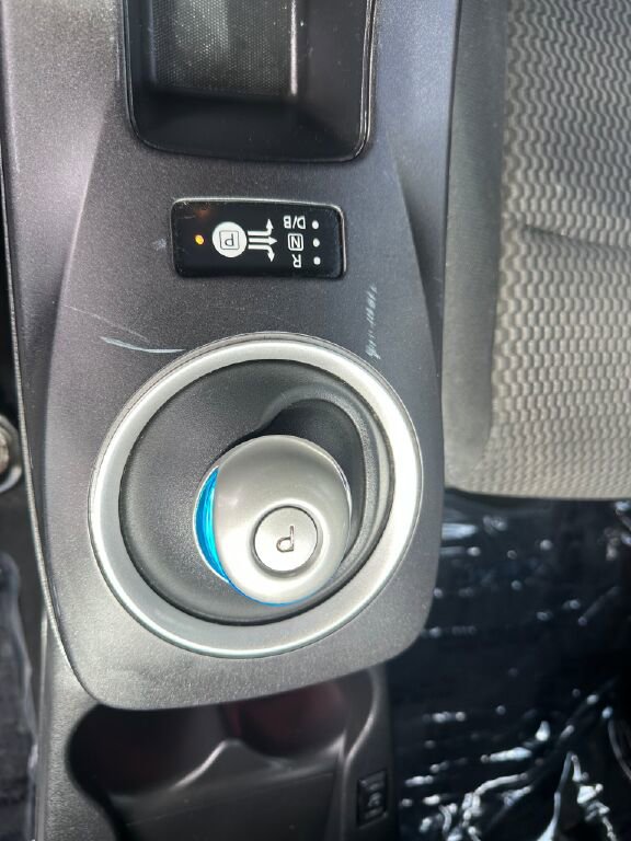 Used 2015 Nissan Leaf S w/ Charge Package FWD image 15