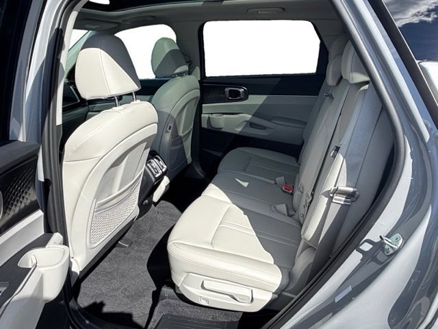 Certified 2026 Kia Sorento S w/ S Panoramic Sunroof Package AWD/4WD image 12