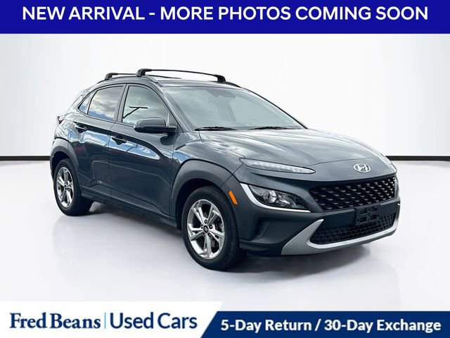 Used 2022 Hyundai Kona SEL image 1