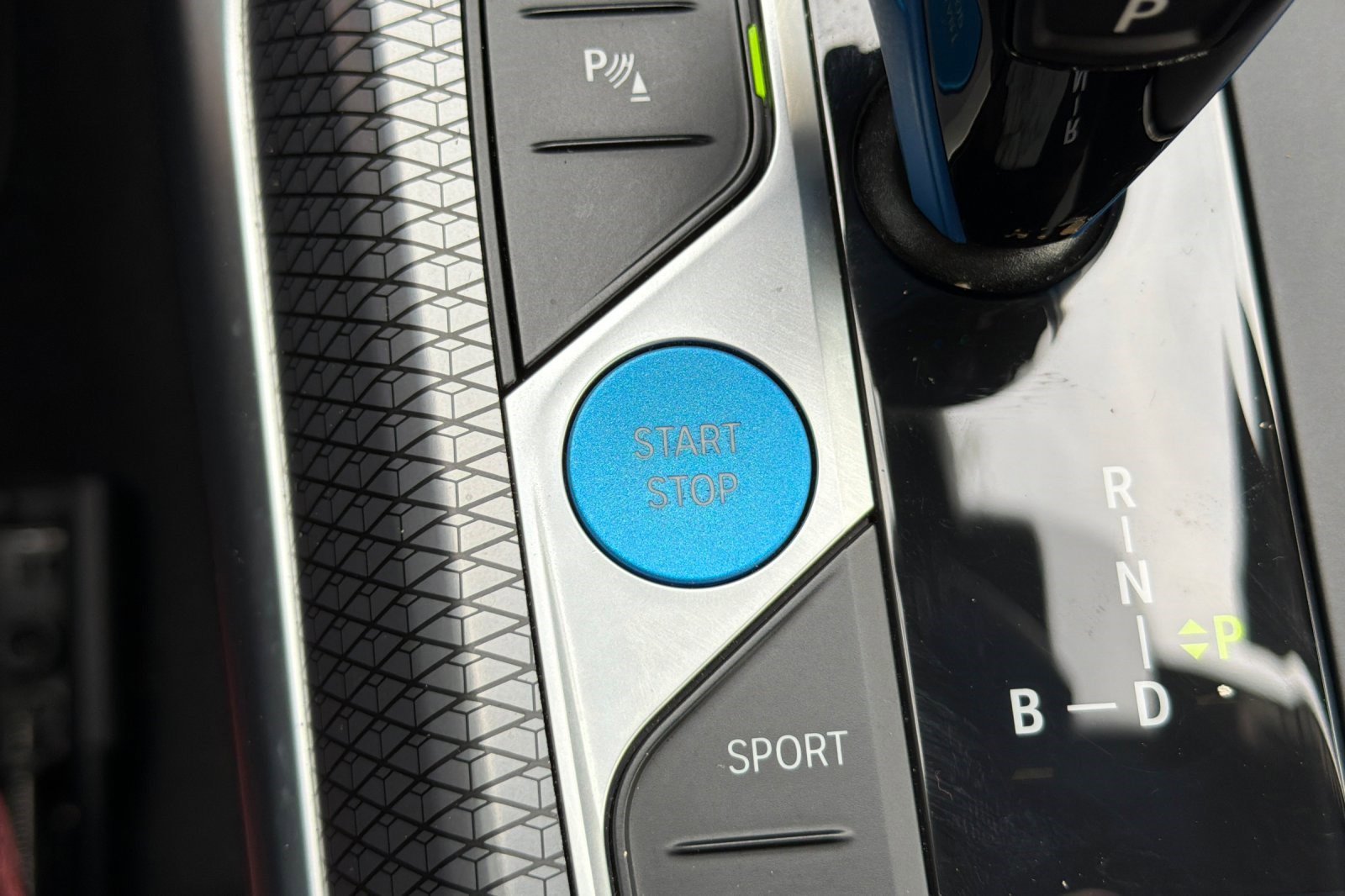 Certified 2023 BMW i4 M50 image 28