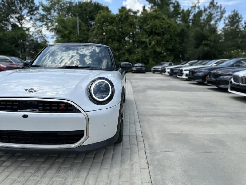 Used 2025 MINI Cooper S FWD image 12