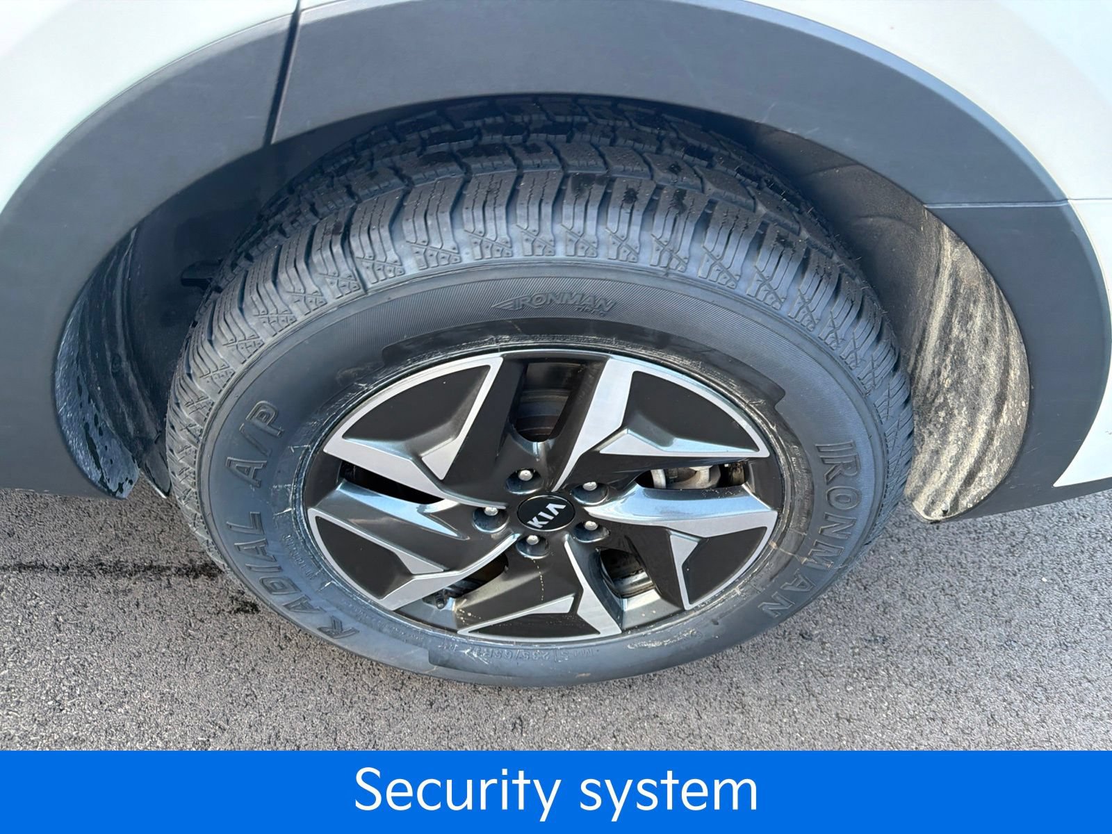 Certified 2021 Kia Sorento S FWD image 29