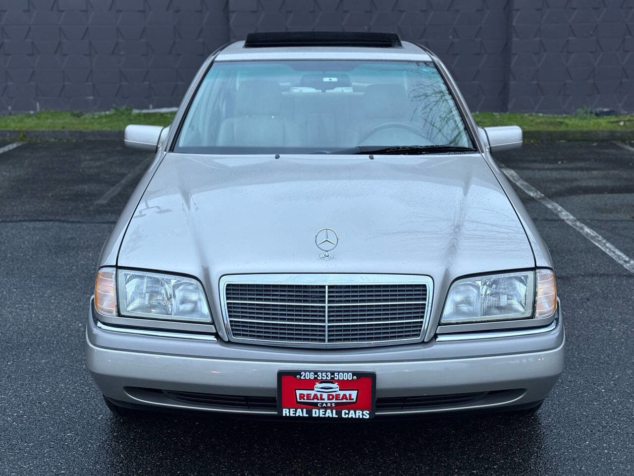 Used 1997 Mercedes-Benz C 230 C 230 4dr Sedan image 3