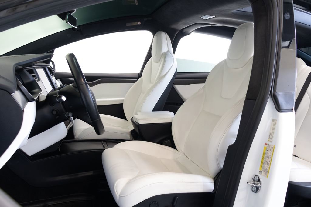 Used 2018 Tesla Model X 75D AWD/4WD image 19