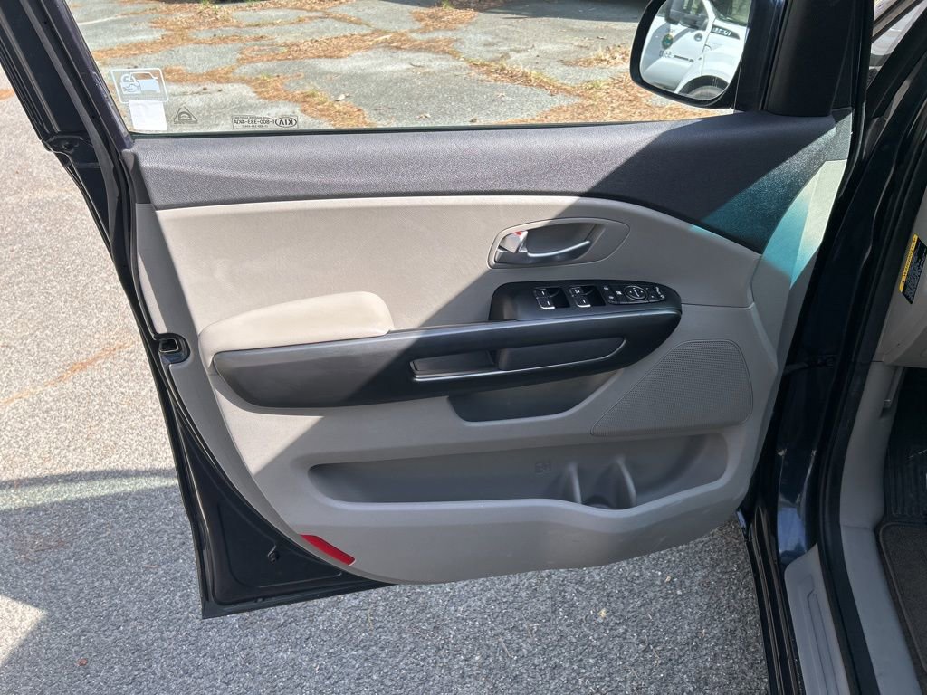 Used 2016 Kia Sedona LX w/ Option Group 020 image 14