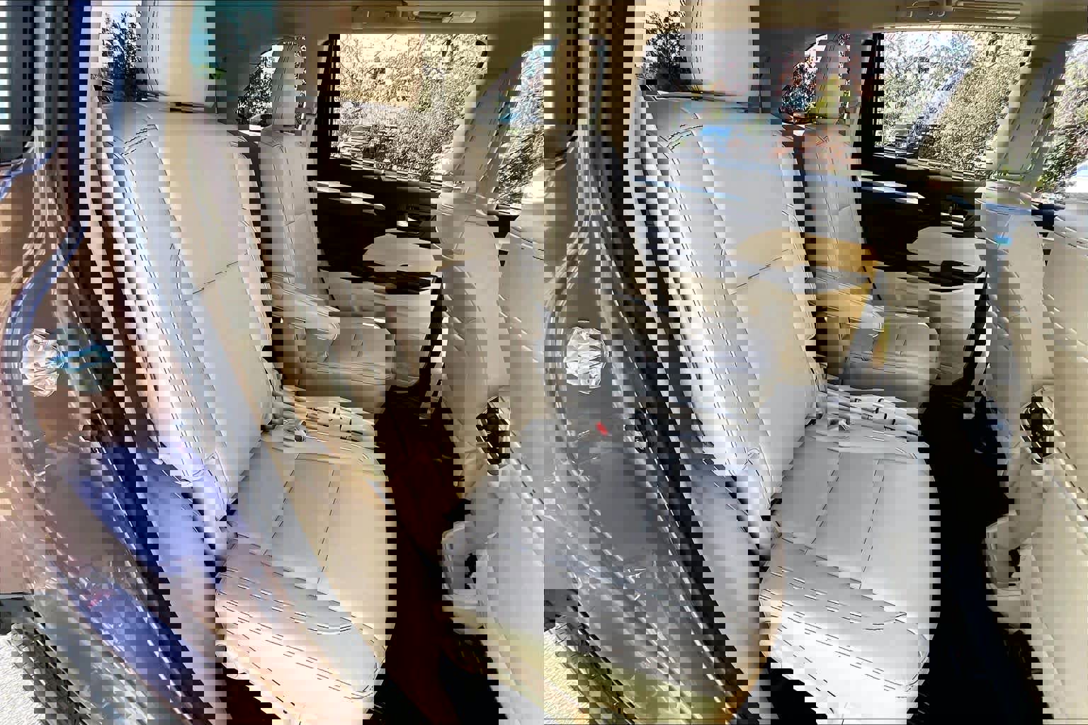 Used 2017 Toyota Highlander XLE image 19