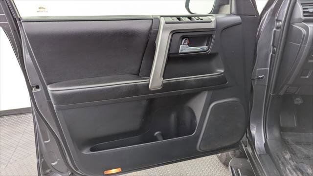 Used 2014 Toyota 4Runner SR5 Premium AWD/4WD image 9