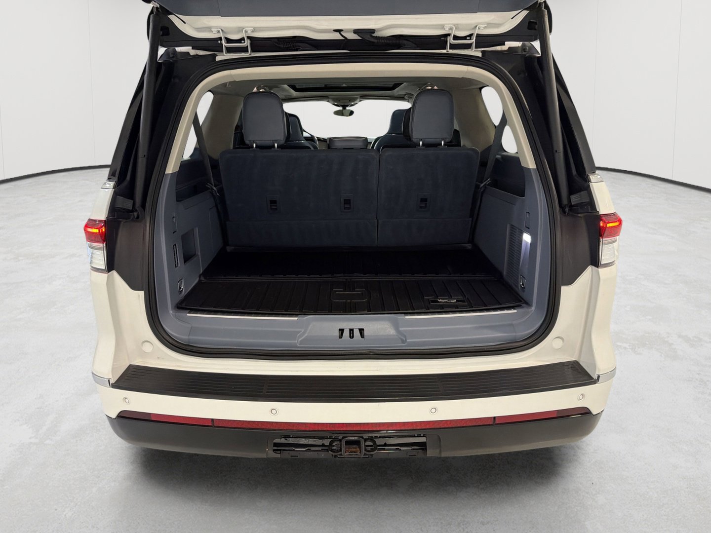 Used 2022 Lincoln Navigator L Black Label AWD/4WD image 30