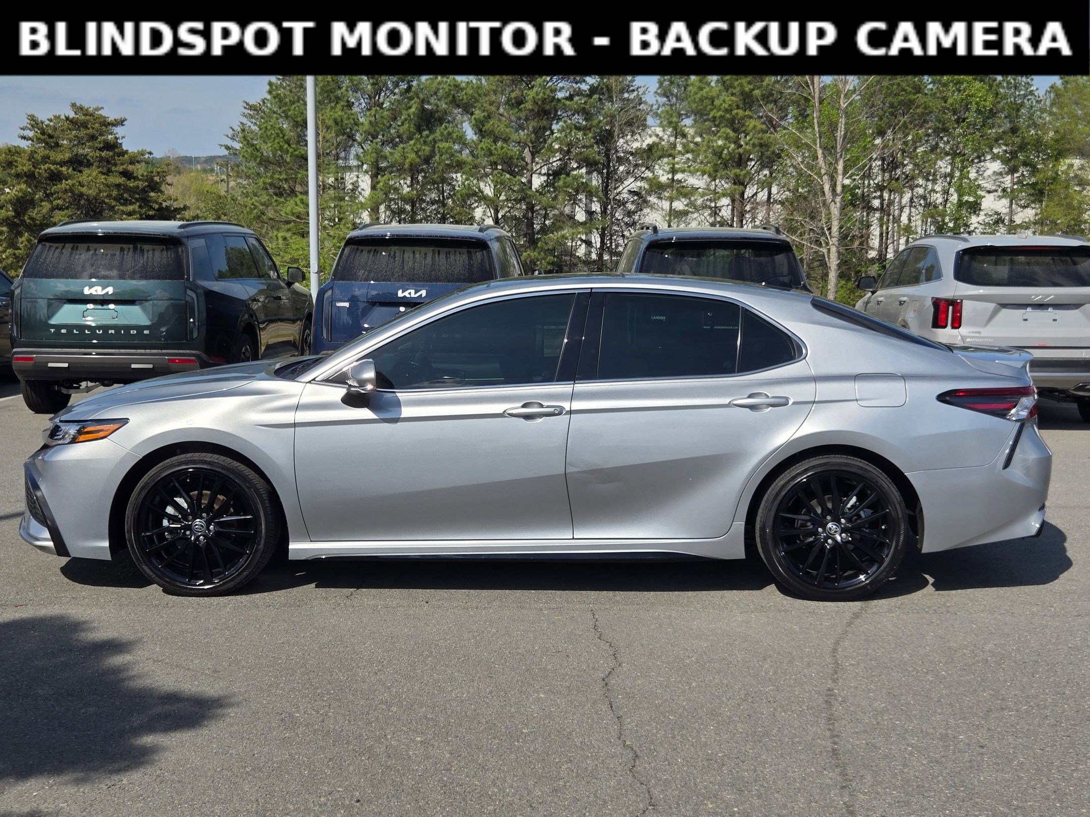 Used 2023 Toyota Camry XSE image 4