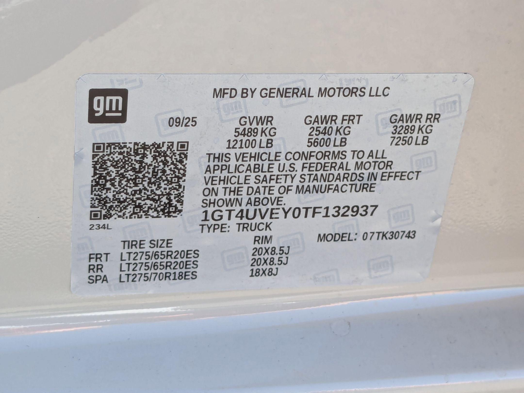 New 2026 GMC Sierra 3500 AT4 w/ AT4 Premium Plus Package image 17