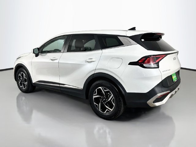 Used 2023 Kia Sportage LX FWD image 7