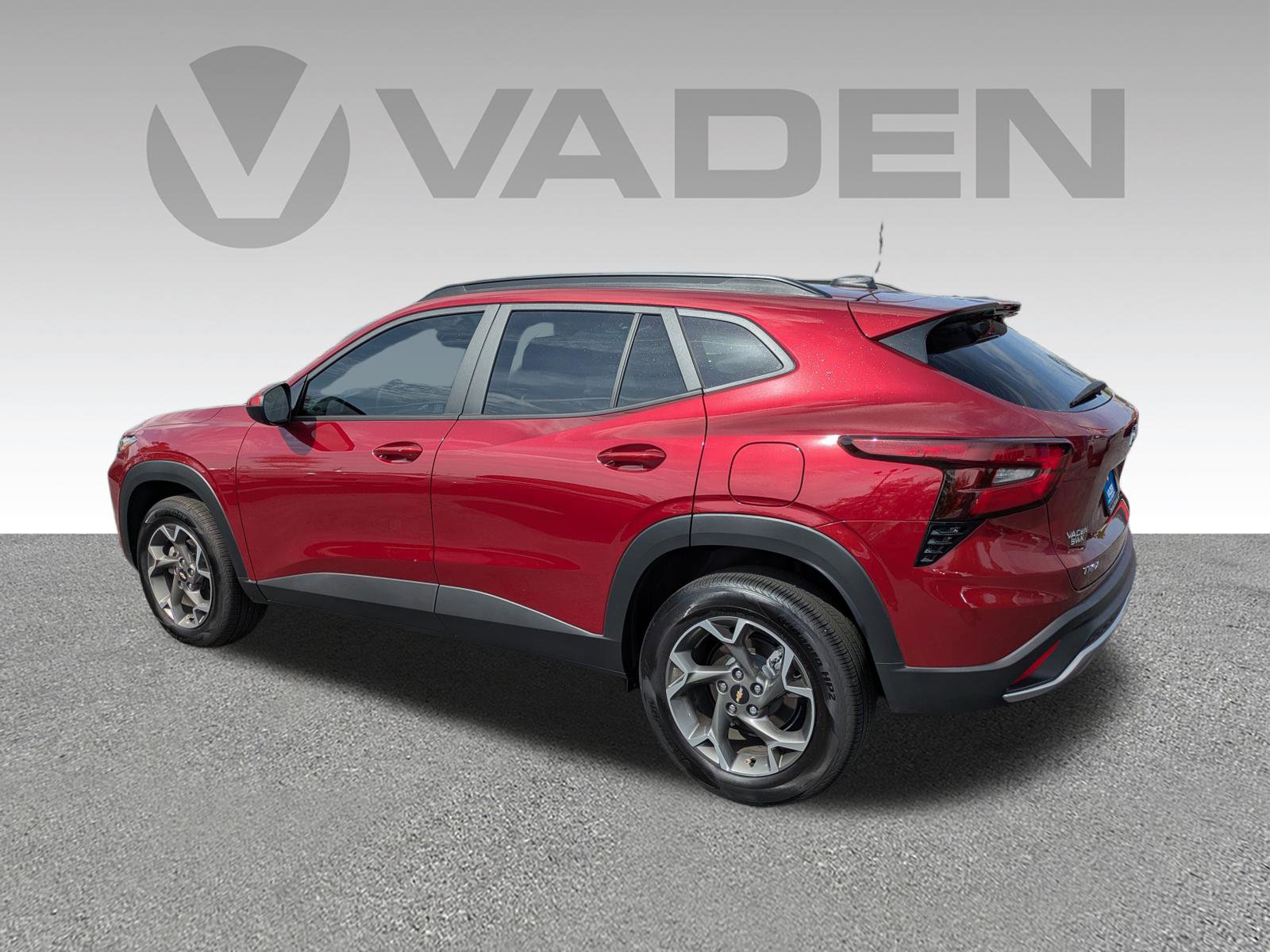 Used 2025 Chevrolet Trax LT w/ Driver Confidence Package image 25