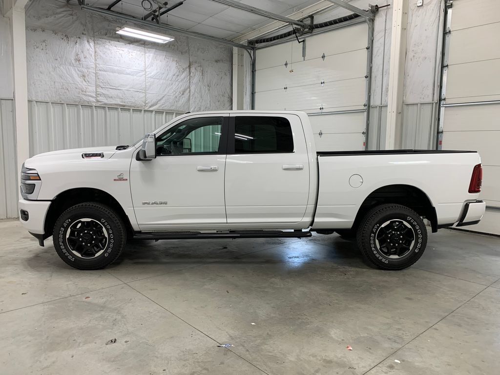 Used 2026 RAM 2500 Laramie AWD/4WD image 4