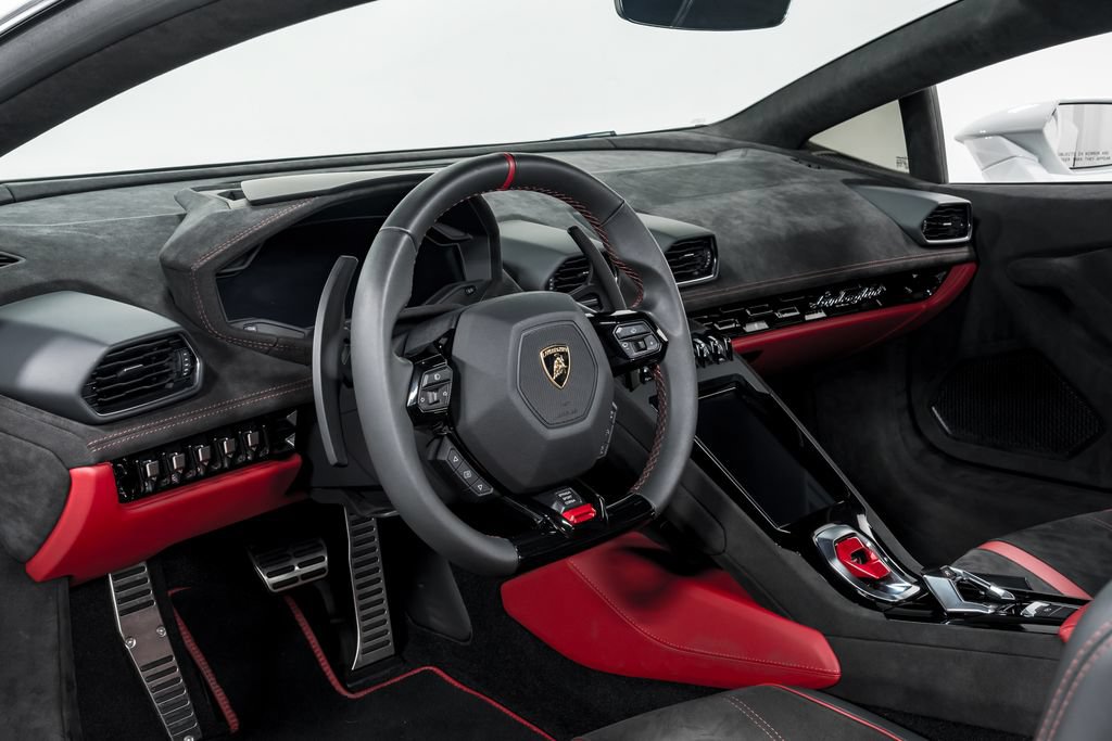 Used 2024 Lamborghini Huracan Tecnica RWD image 12