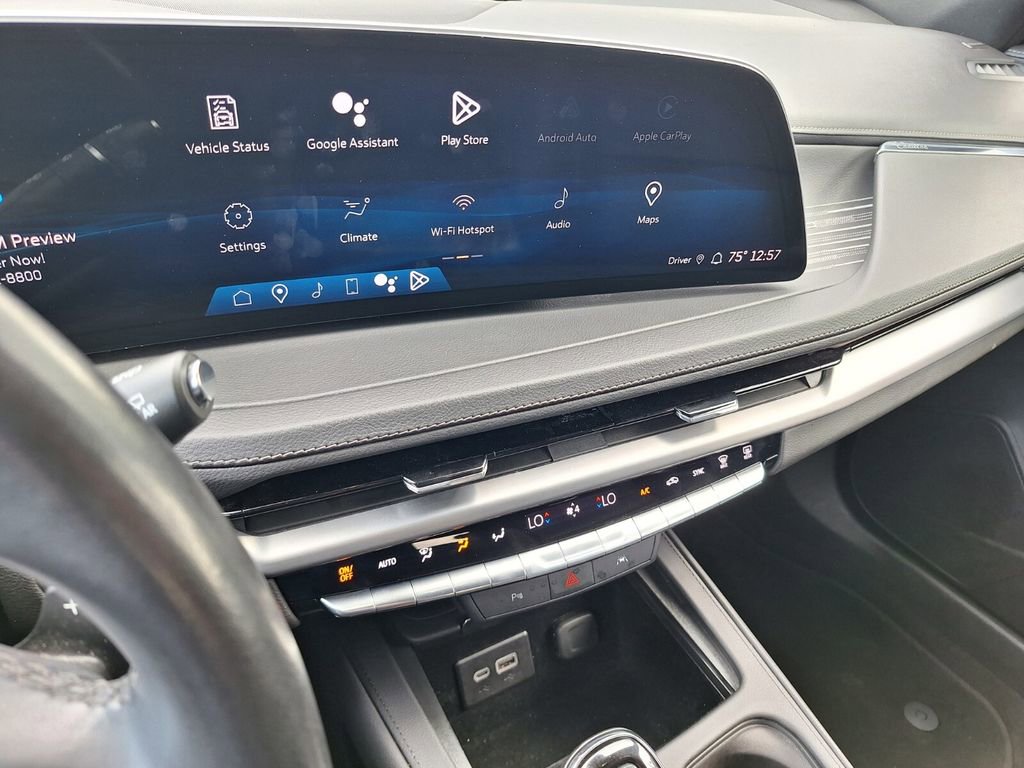 Used 2024 Cadillac XT4 Premium Luxury image 12
