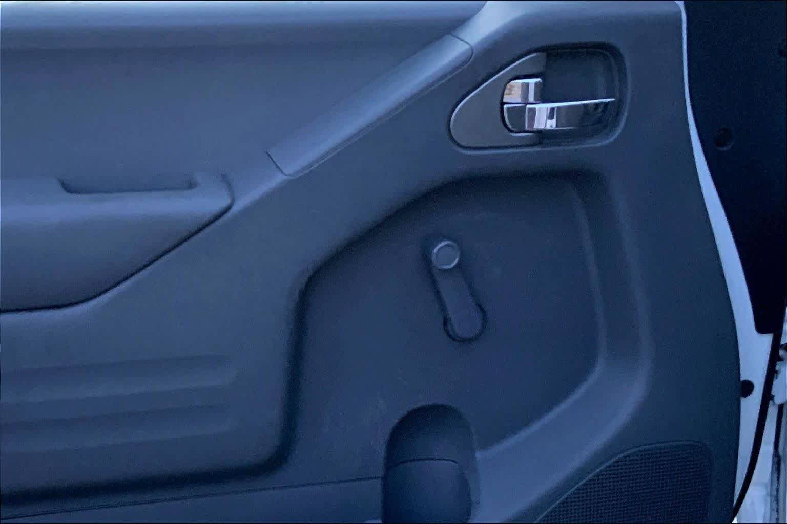 Used 2015 Nissan Frontier S RWD image 19