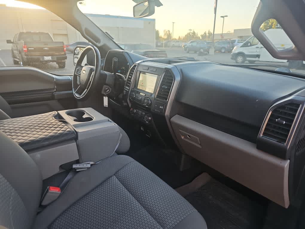 Used 2018 Ford F150 XLT w/ Equipment Group 302A Luxury AWD/4WD image 12