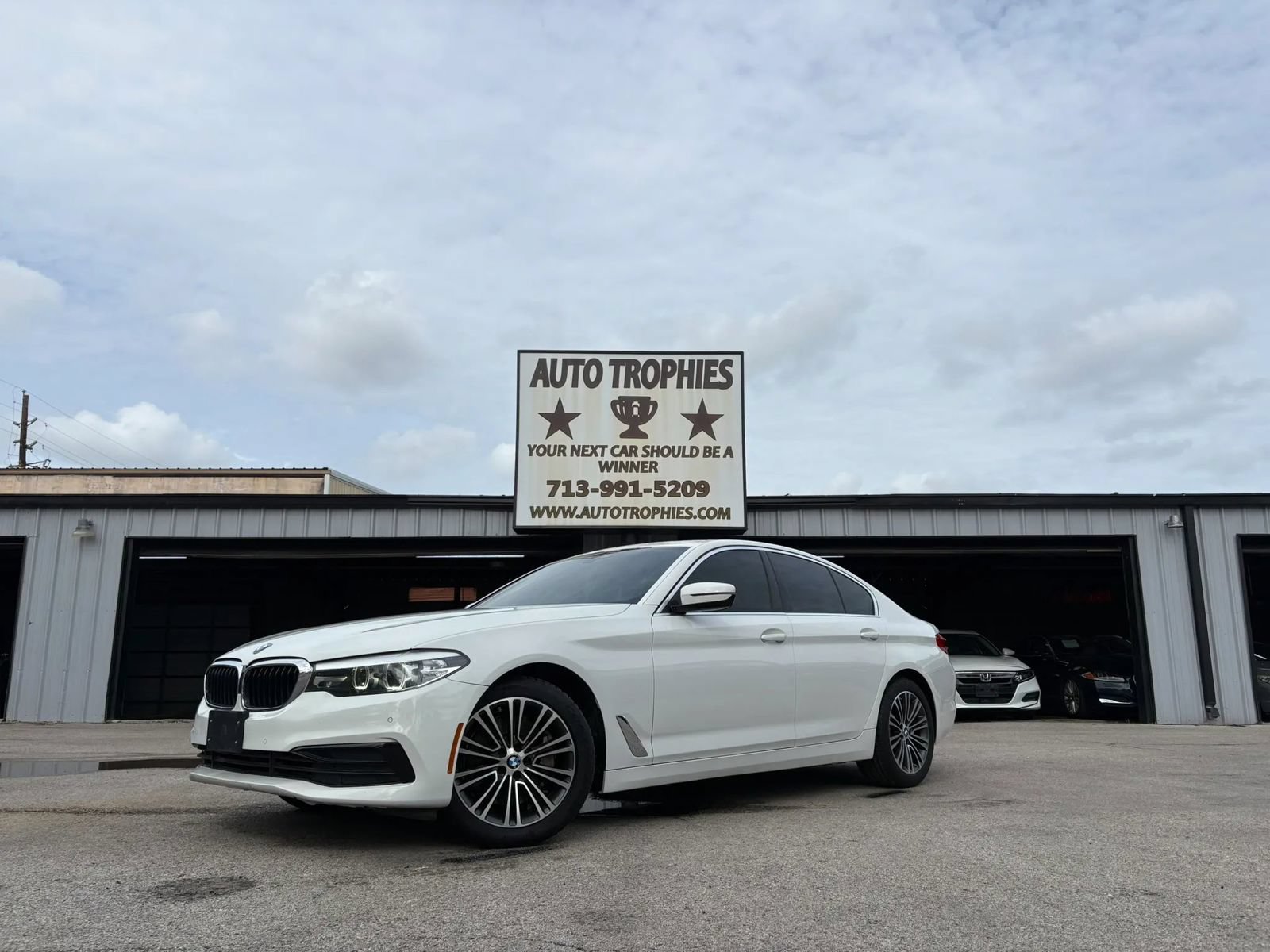 Used 2019 BMW 530i xDrive w/ Convenience Package AWD/4WD image 39