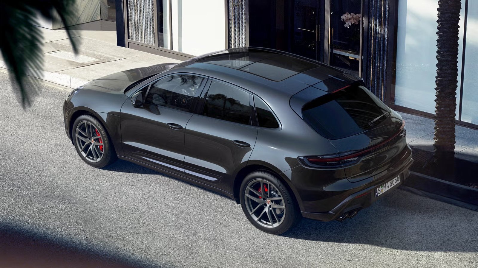 Certified 2022 Porsche Macan S image 4