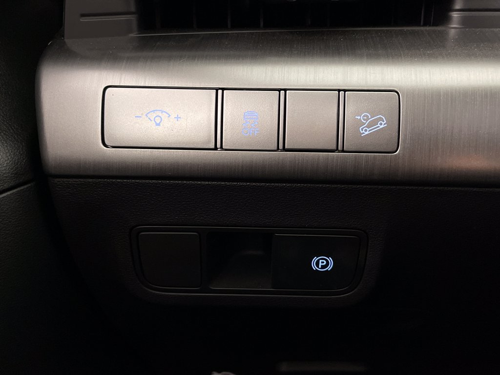 Certified 2026 Hyundai Kona SEL Sport FWD image 31