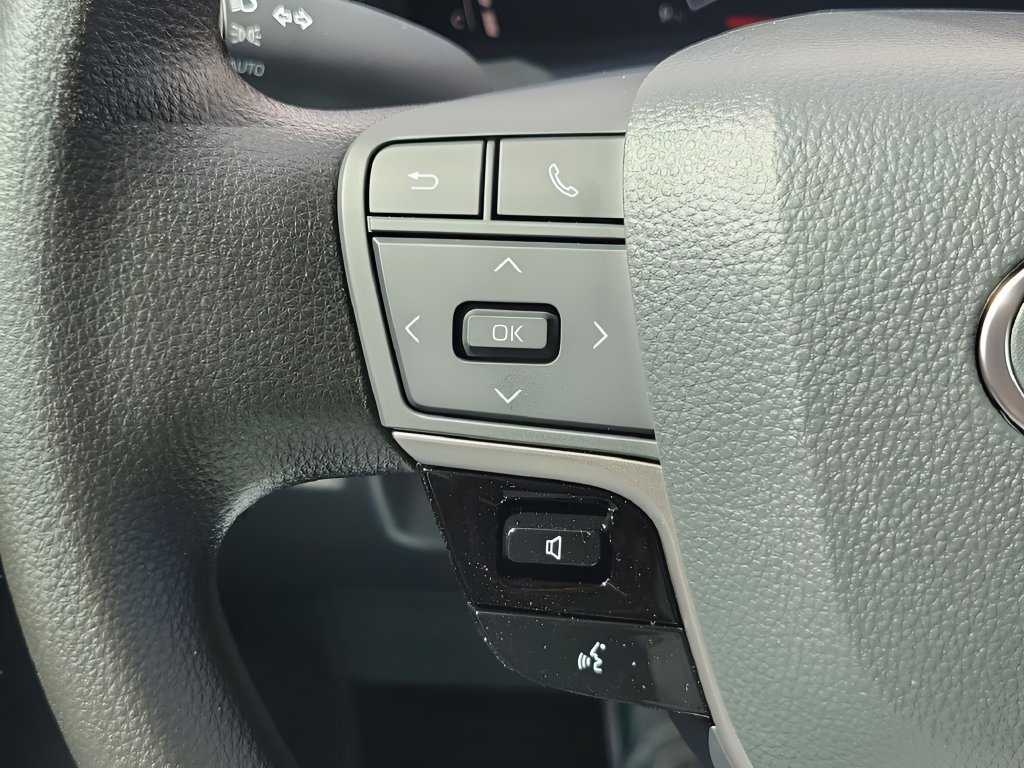 New 2025 Toyota Camry LE FWD image 33