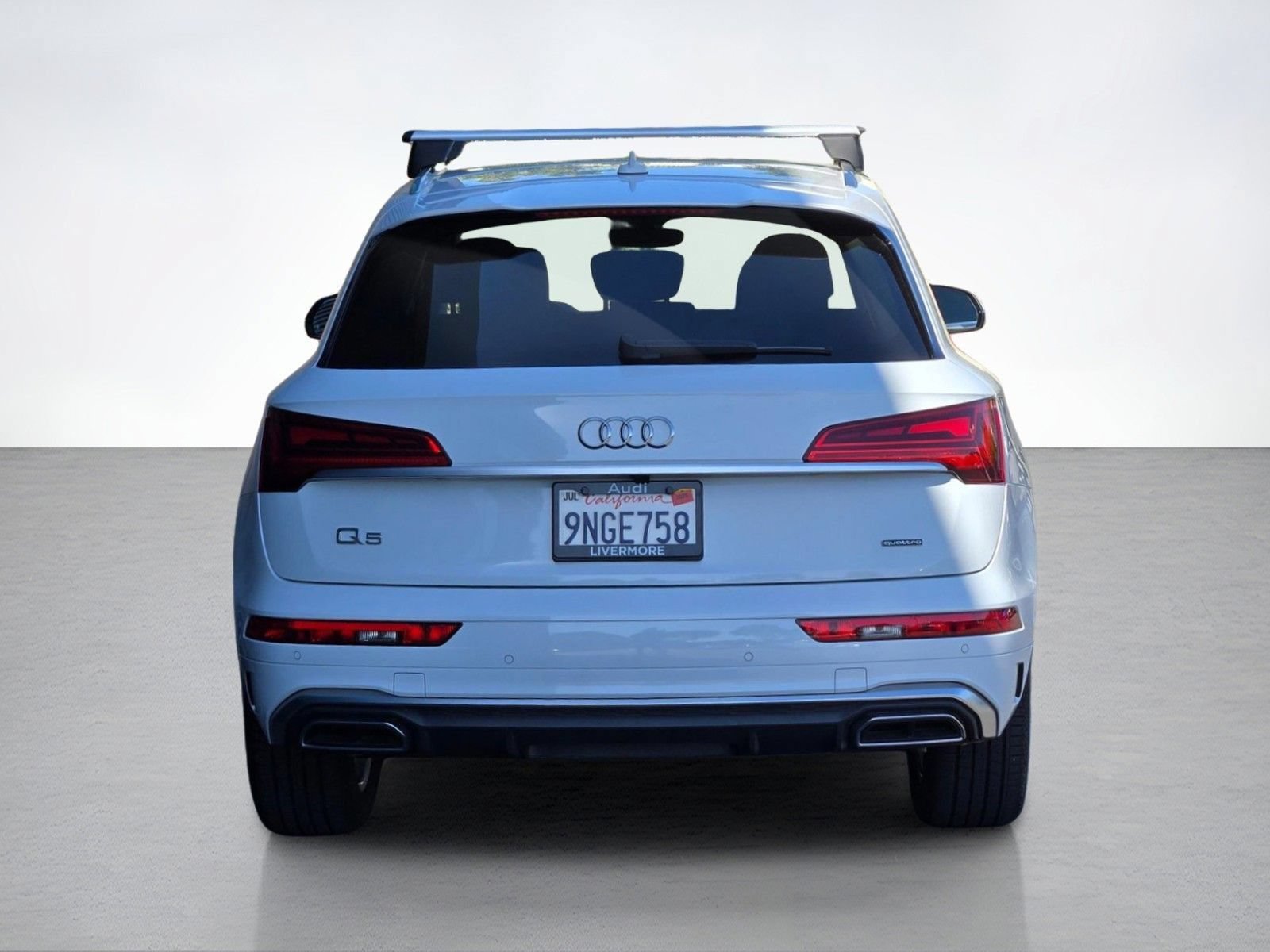 Used 2024 Audi Q5 e Premium w/ Convenience Package AWD/4WD image 6