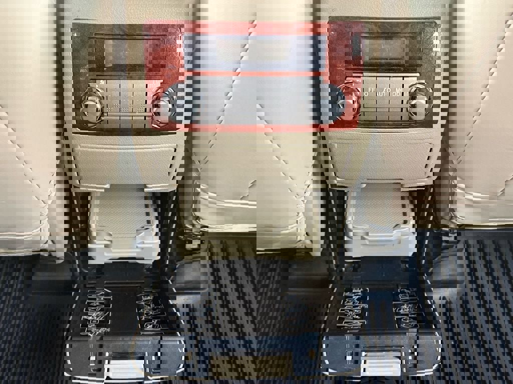 Used 2013 Toyota Highlander Limited image 14