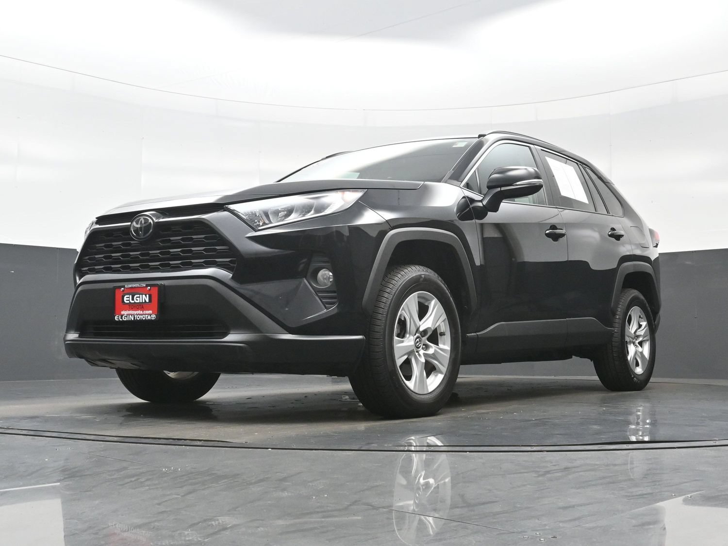 Used 2020 Toyota RAV4 XLE AWD/4WD image 27