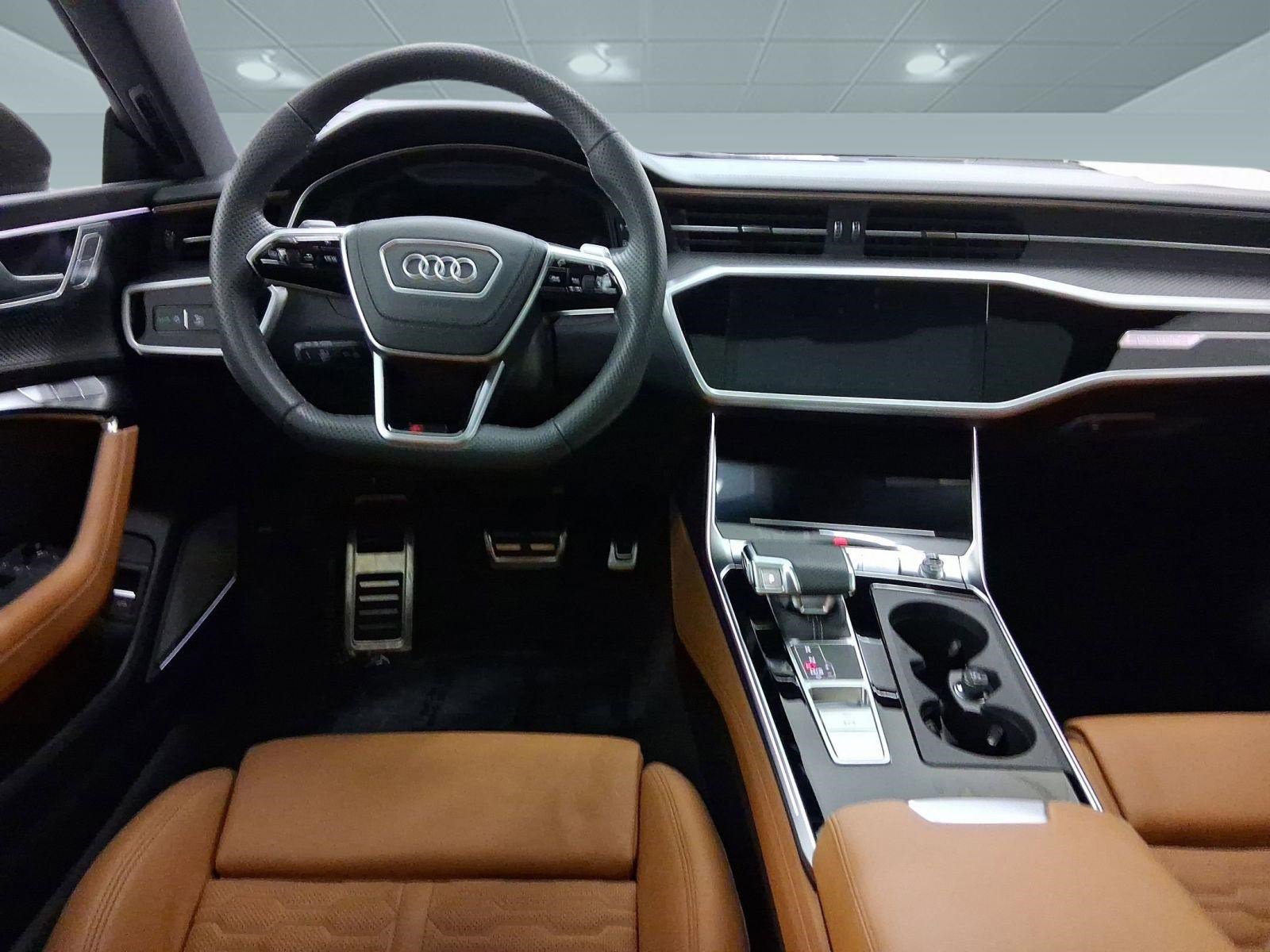 Used 2025 Audi RS 7 Performance image 4